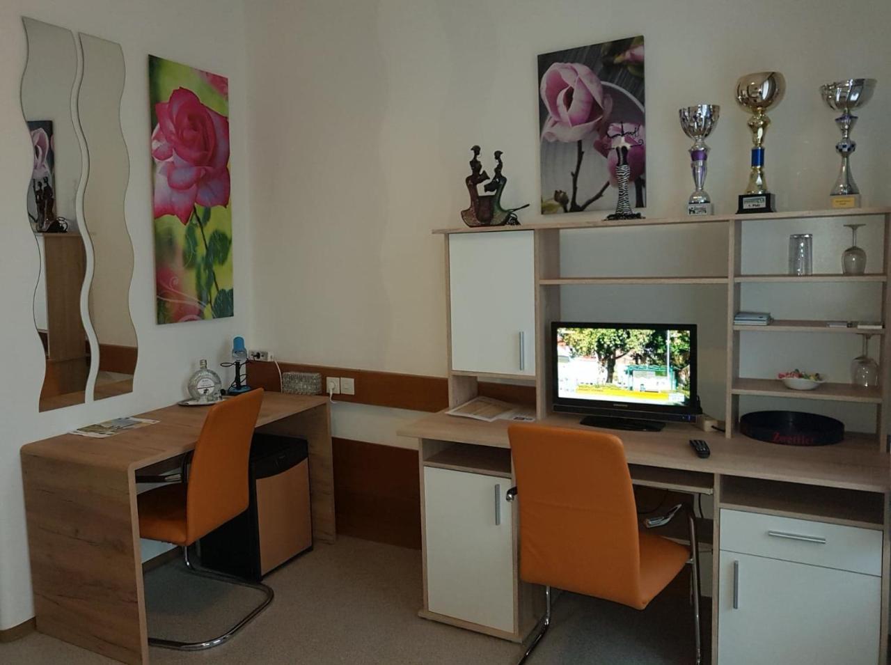 Stadt Pub Zwettl Екстер'єр фото